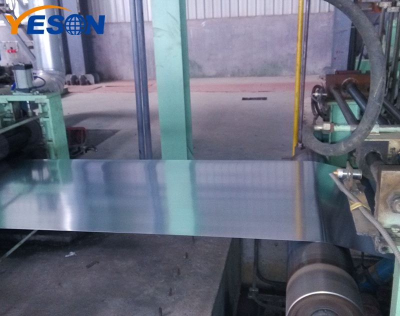 Features related to corrosion of galvanized steel sheet